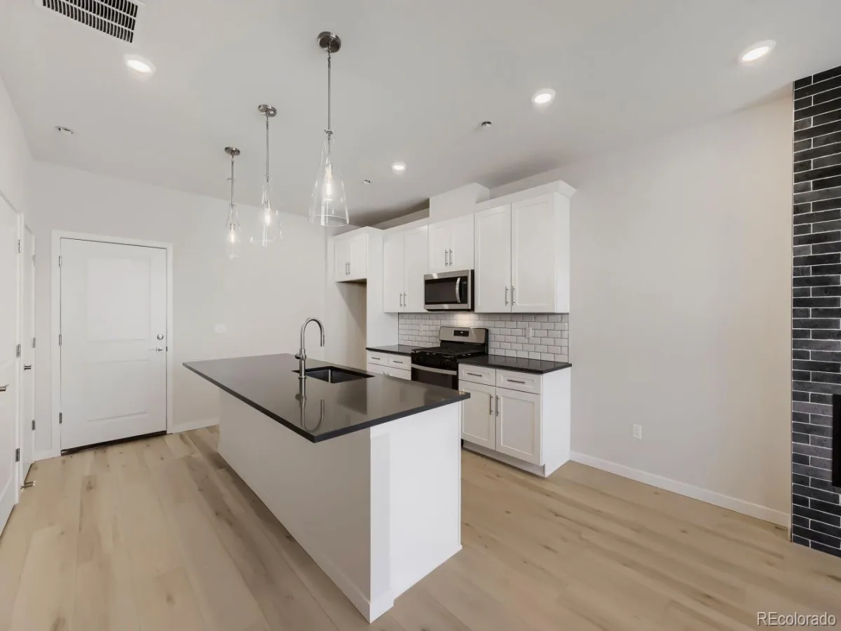 3370 W 87th Avenue Westminster CO 80031 | MLS #REC8107393 08282026234440 1200 8