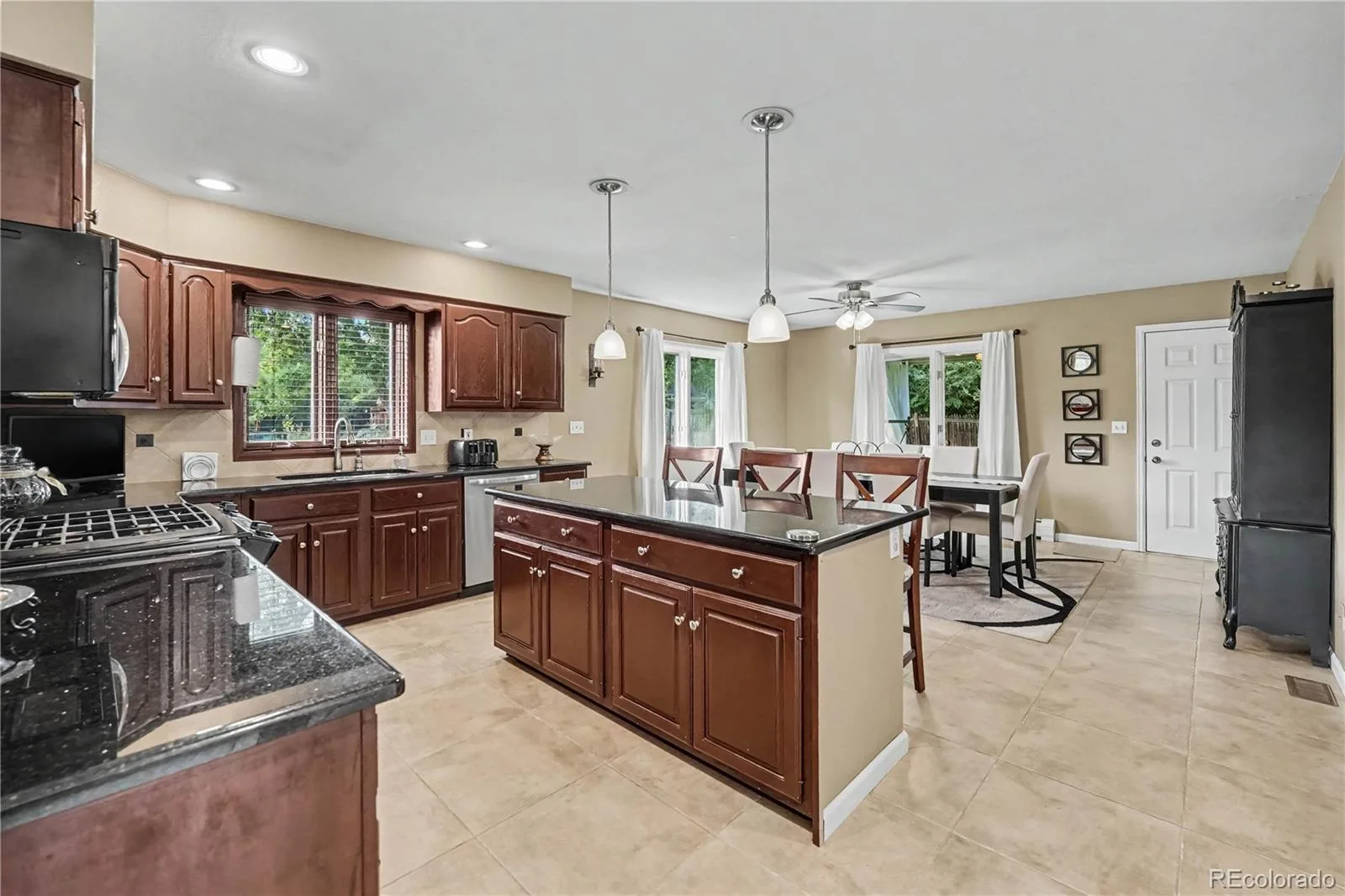 3955 Marshall Street Wheat Ridge CO 80033 | MLS #REC8107980 09212026191337 1600 6