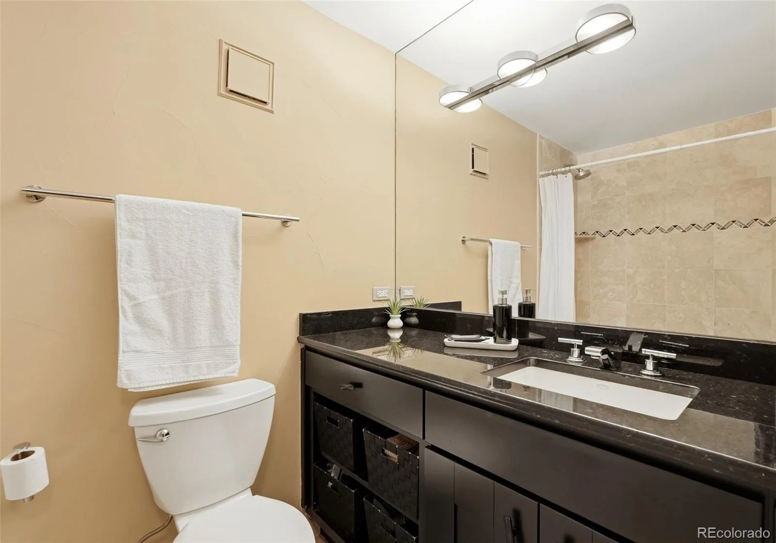 1625 Larimer Street #905 Denver CO 80202 | MLS #REC8109231 09272026003111 1600 22