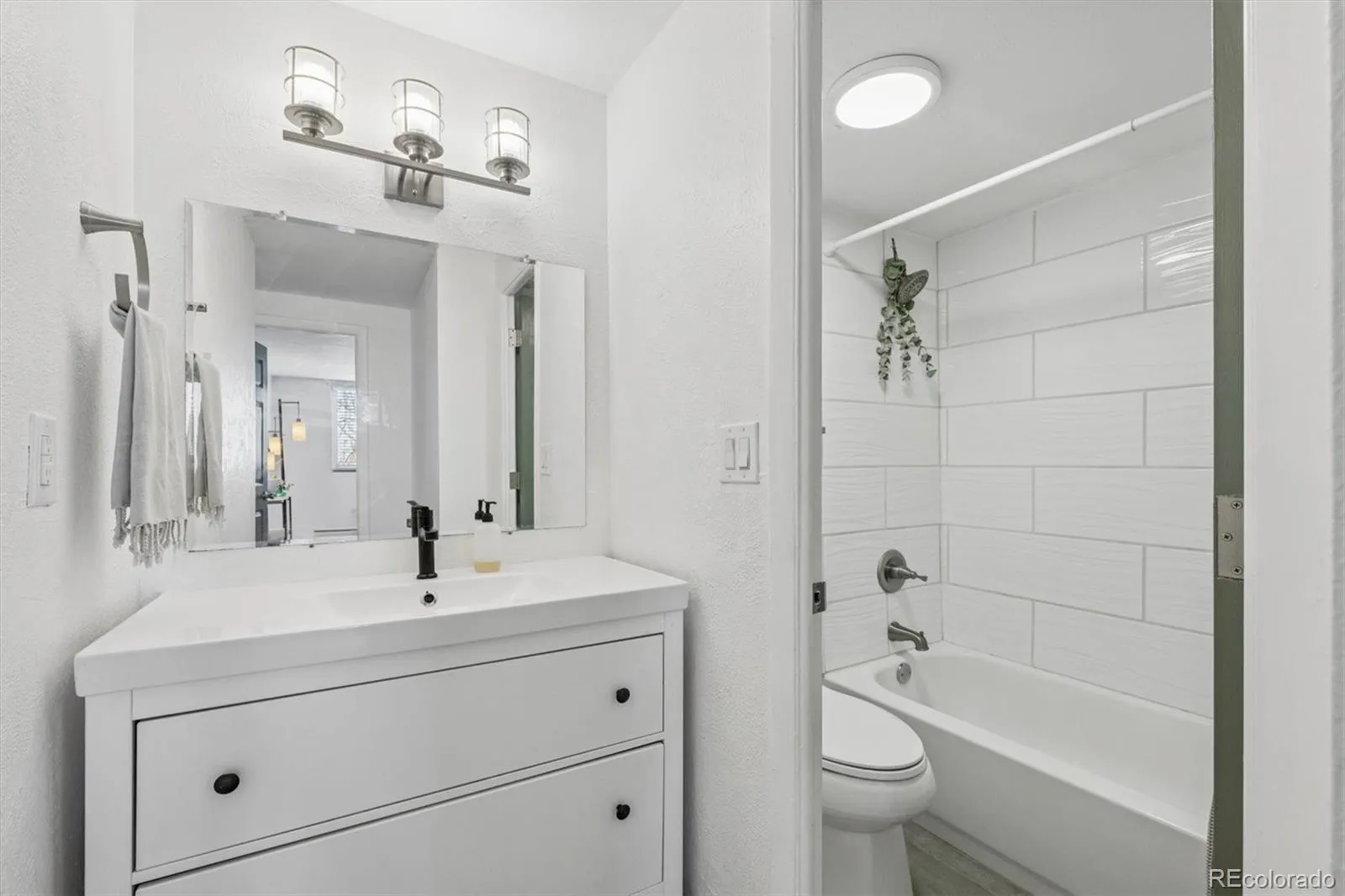 1125 N Washington Street #503 Denver CO 80203 MLS #REC8109411 04142026172031 1600 9