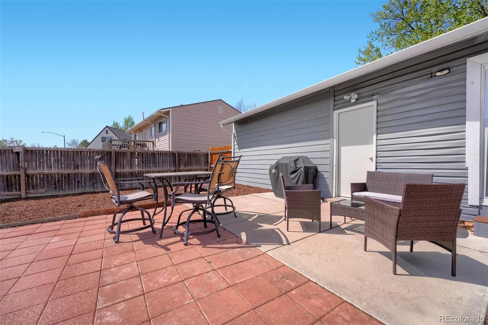 4708 S Ouray Way Aurora CO 80015 MLS #REC8109999 04212026194119 1600 20