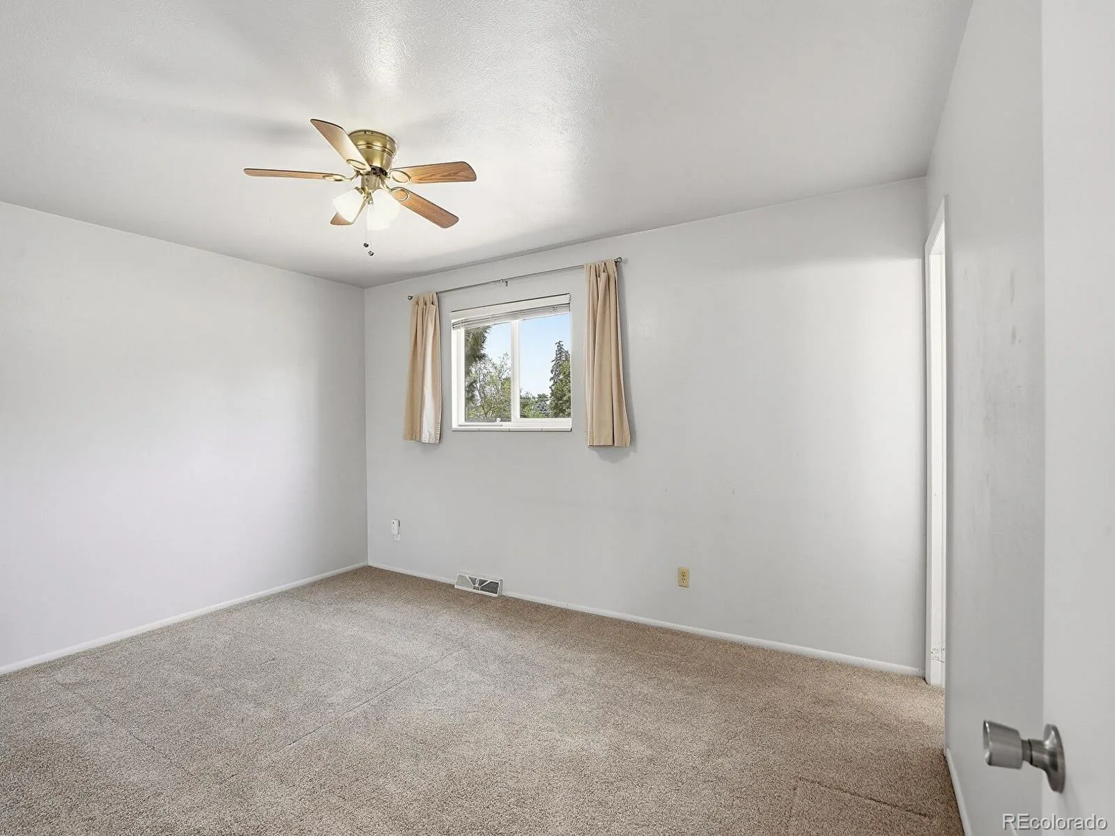 8120 Irving Street Westminster CO 80031 MLS #REC8111205 06252026224302 1600 16