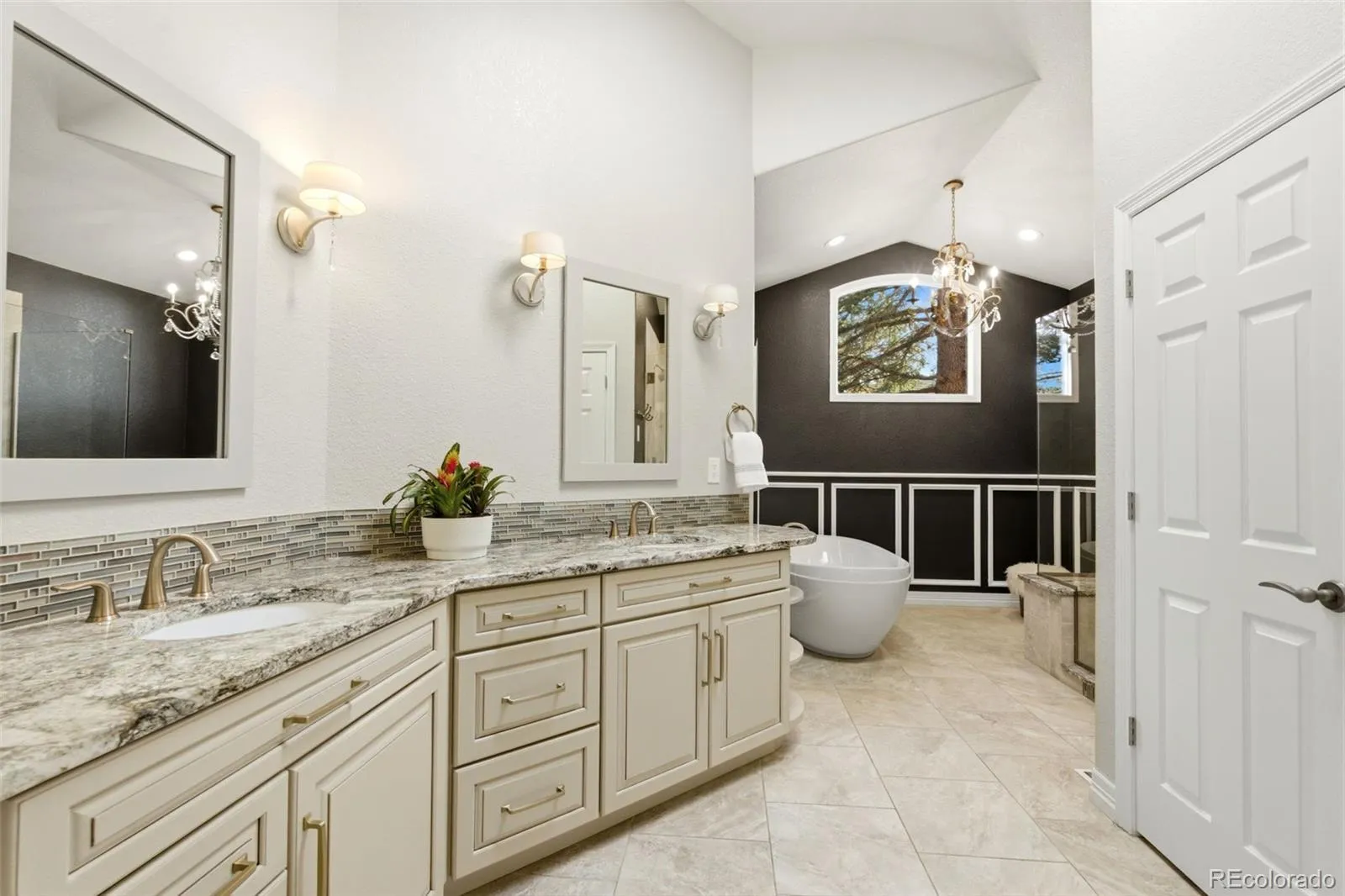 11372 E Ida Court Englewood CO 80111 MLS #REC8113494 04302026183154 1600 18