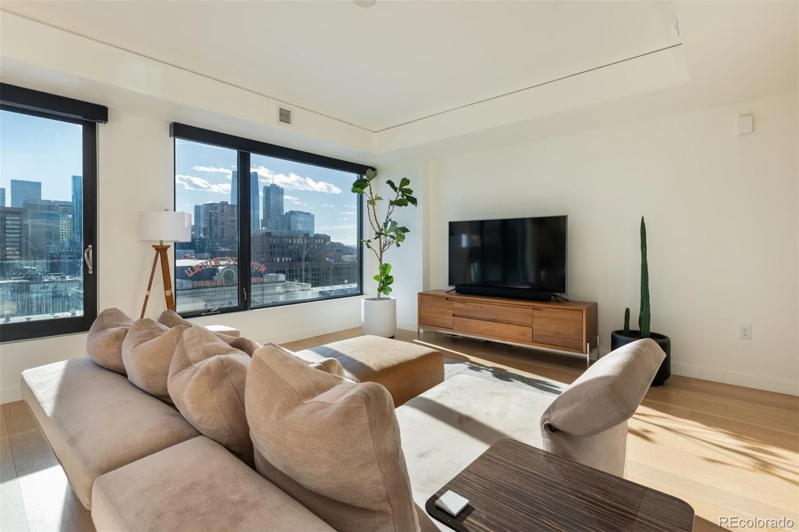 1750 Wewatta Street #1002 Denver CO 80202 | MLS #REC8114431 08122026230510 1600 3