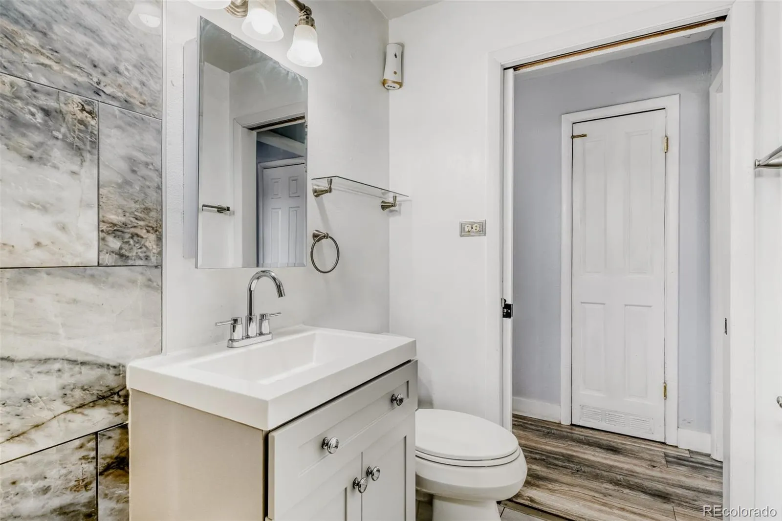 970 Nile Street Aurora CO 80010 MLS #REC8114661 04112026192136 1600 22