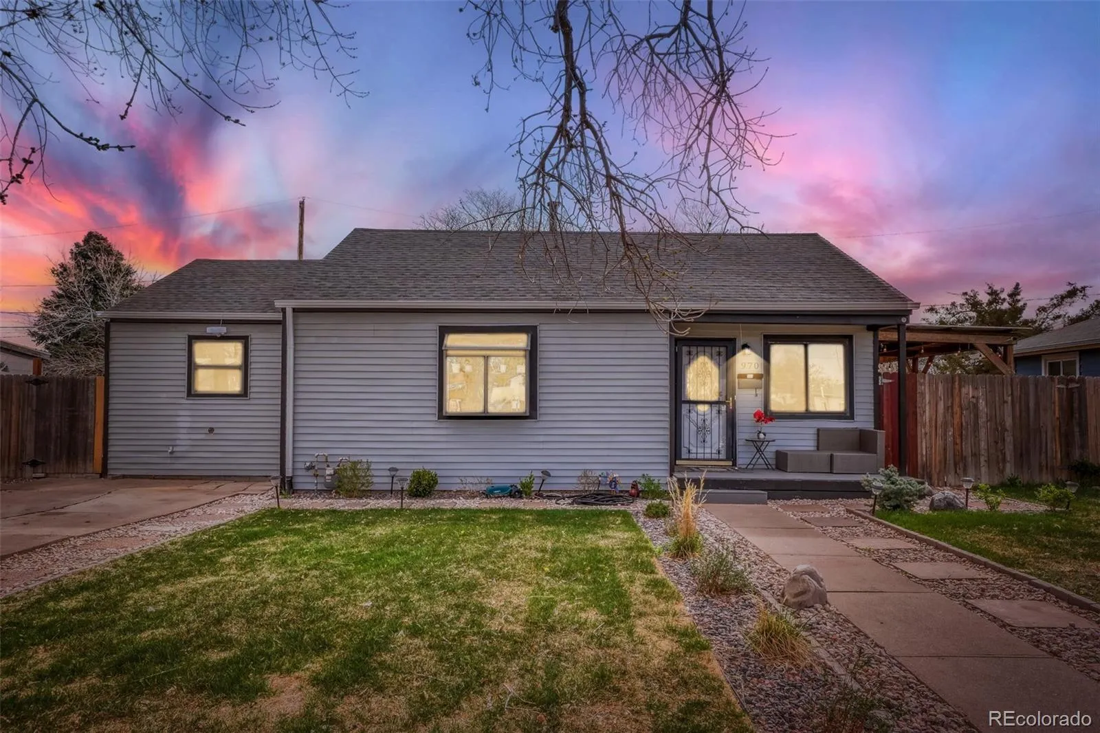 970 Nile Street Aurora CO 80010 MLS #REC8114661 04112026192136 1600 28