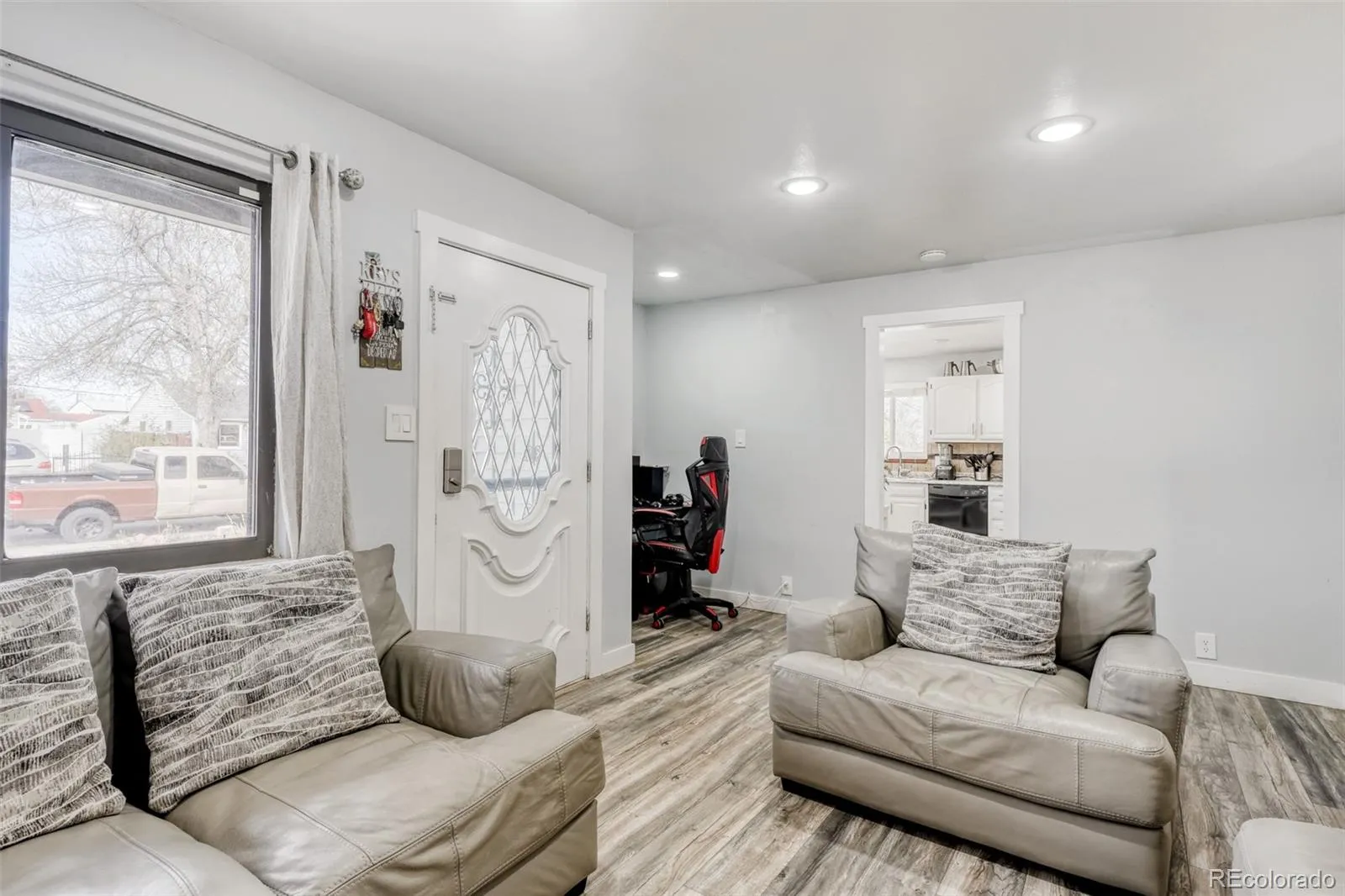 970 Nile Street Aurora CO 80010 MLS #REC8114661 04112026192136 1600 6