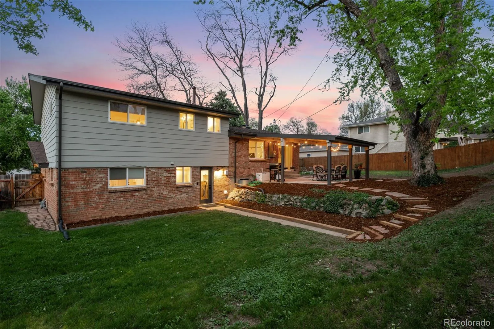 813 W Geddes Circle Littleton CO 80120 MLS #REC8116394 05182026192533 1600 34