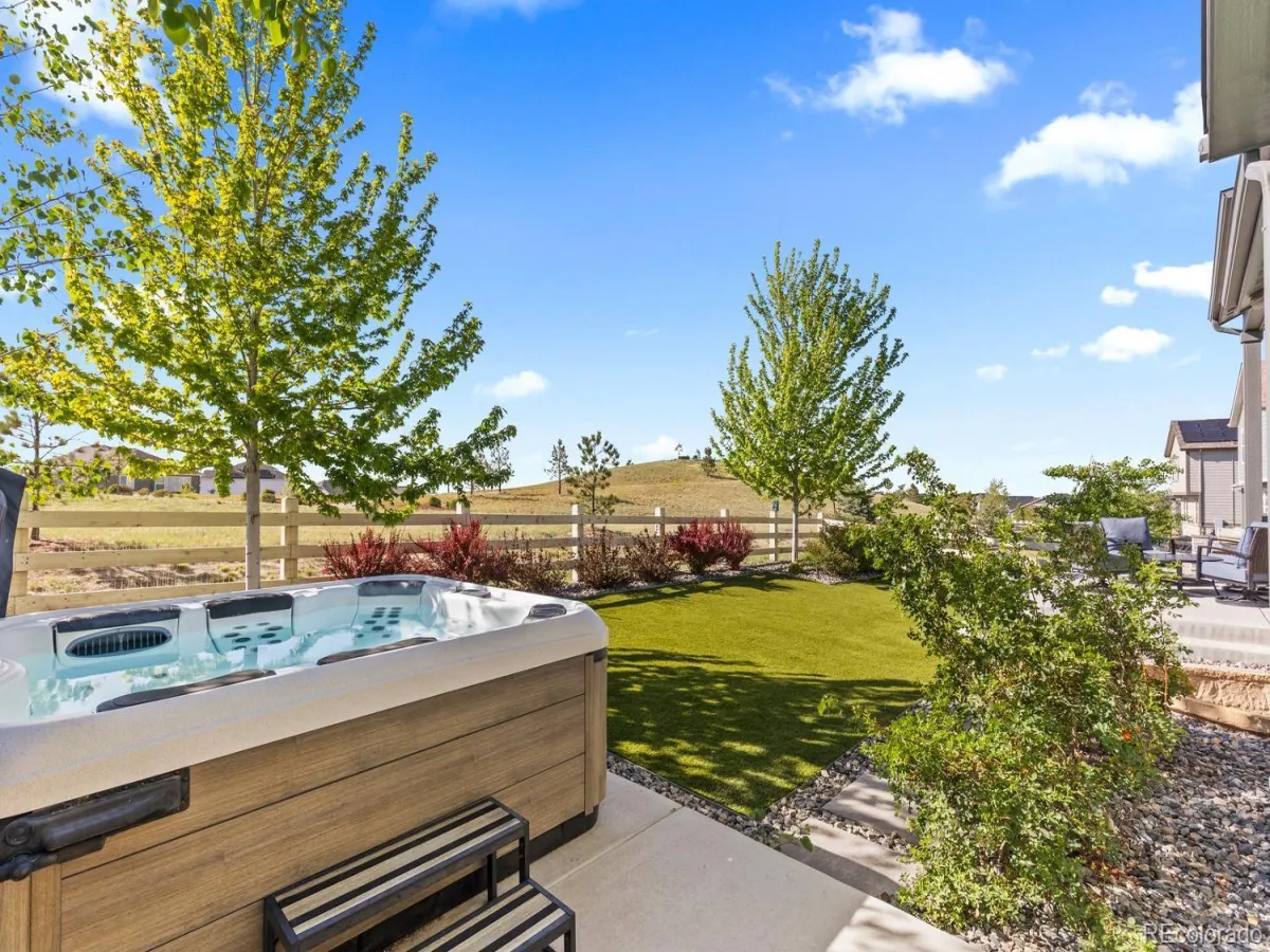 7043 S Uriah Street Aurora CO 80016 MLS #REC8116872 05152026034532 1200 2