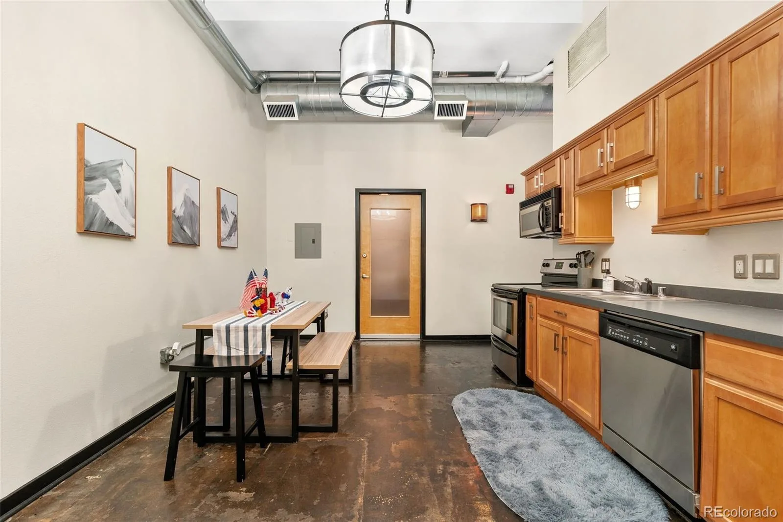 2142 Curtis Street #101 Denver CO 80205 MLS #REC8117248 06262026222226 1600 7