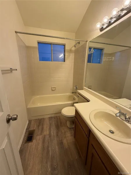 4856 S Argonne Street Aurora CO 80015 MLS #REC8118877 05182026192539 800 15