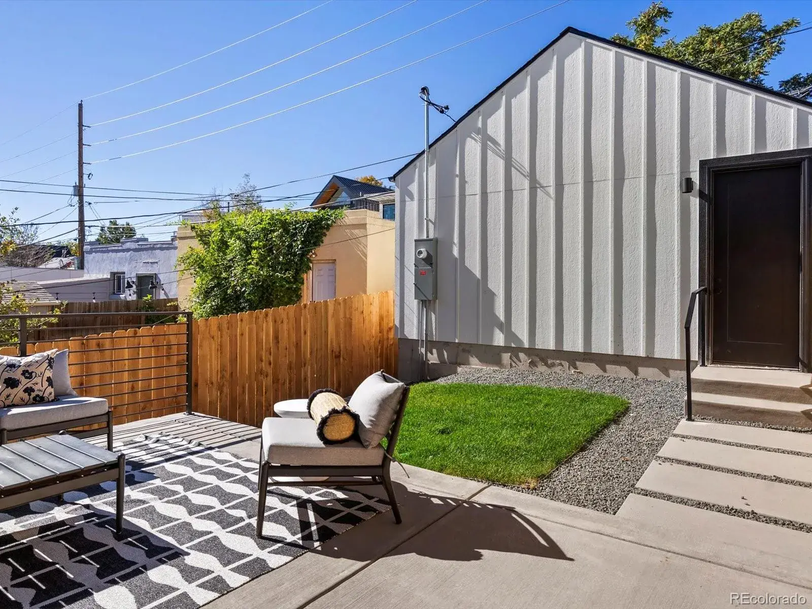 02092026221505 1600 32