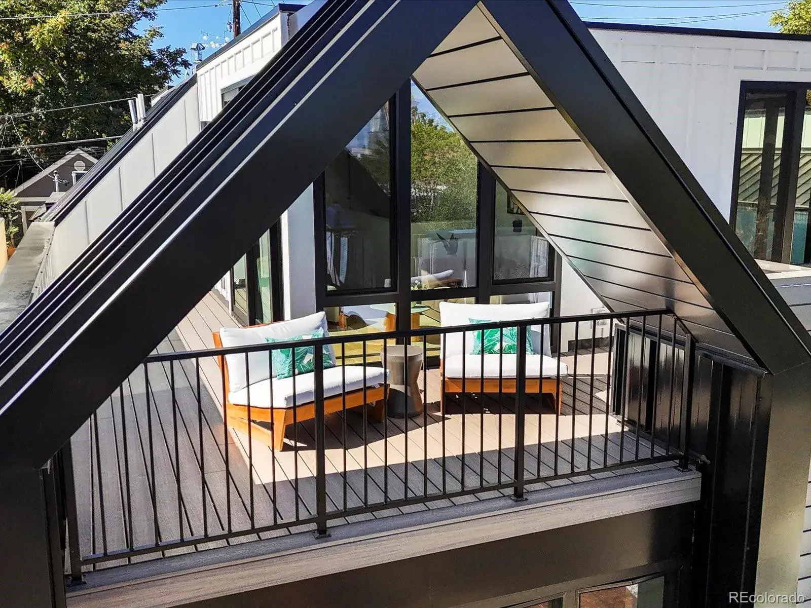 02092026221505 1600 40