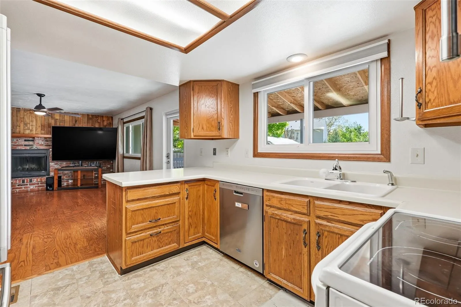 10675 Hobbit Lane Westminster CO 80031 MLS #REC8120461 05132026074839 1600 3