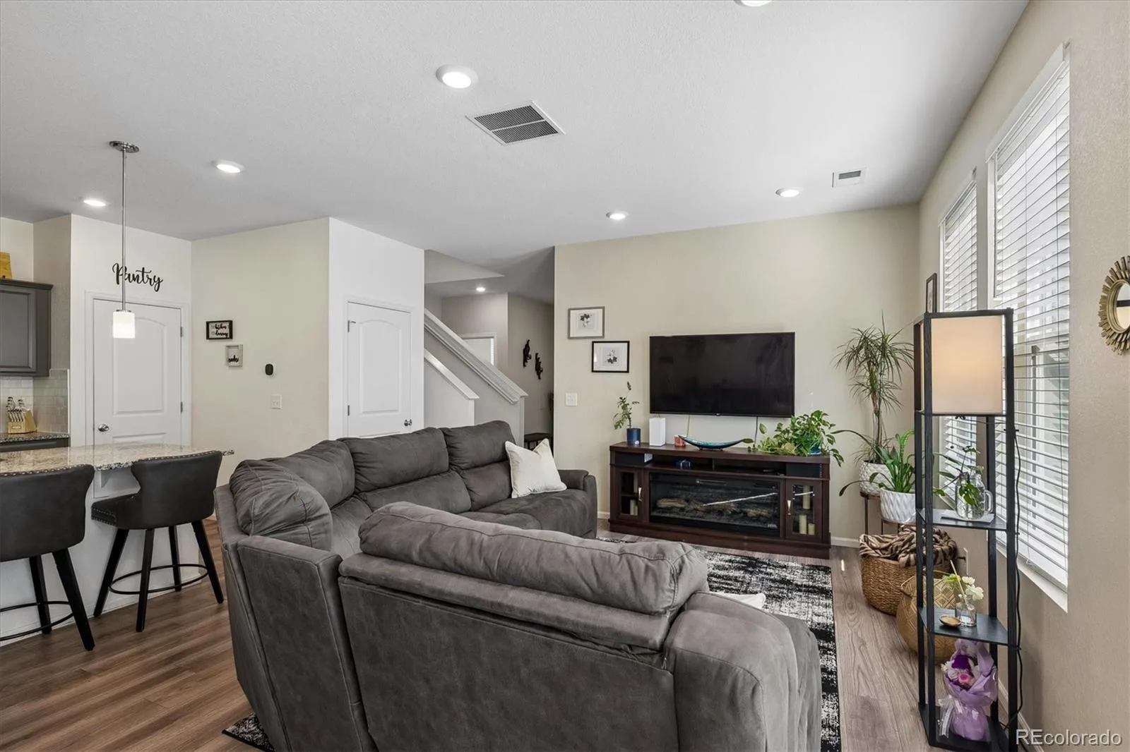 21352 E 60th Avenue Aurora CO 80019 | MLS #REC8123666 10142026184307 1600 16