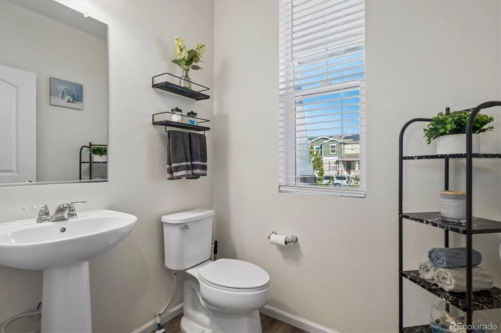 21352 E 60th Avenue Aurora CO 80019 | MLS #REC8123666 10142026184307 1600 7