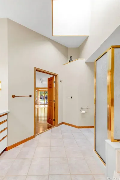 03102026180456 800 32