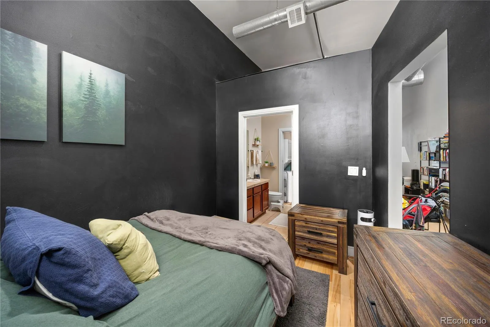 2441 N Broadway #202 Denver CO 80205 MLS #REC8124100 05232026095947 1600 14