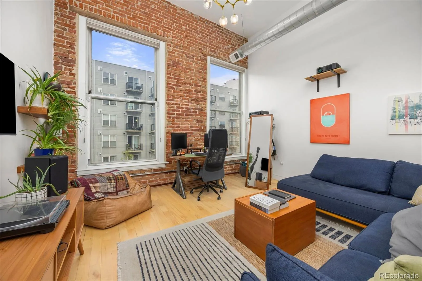 2441 N Broadway #202 Denver CO 80205 MLS #REC8124100 05232026095947 1600 4