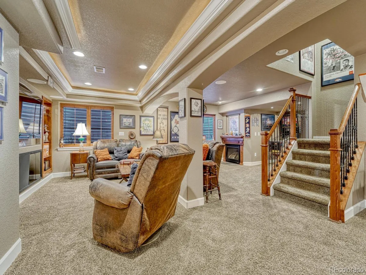 10744 Addison Court Littleton CO 80126 | MLS #REC8127566 08132026181758 1200 35