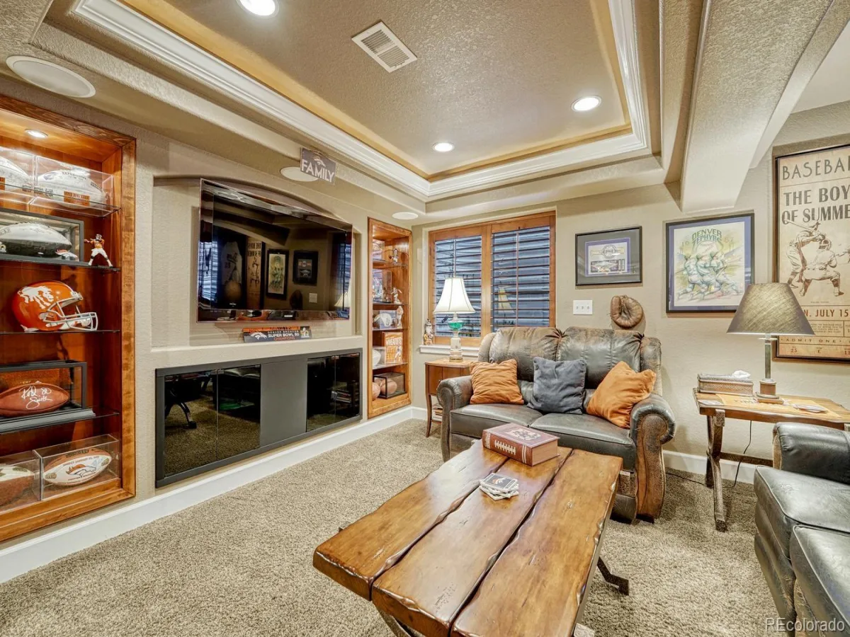 10744 Addison Court Littleton CO 80126 | MLS #REC8127566 08132026181758 1200 36