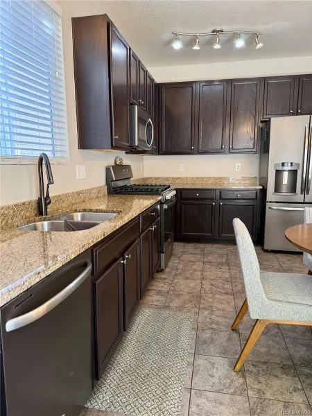 6827 W Rockland Place Littleton CO 80128 | MLS #REC8129740 08212026225907 800 6