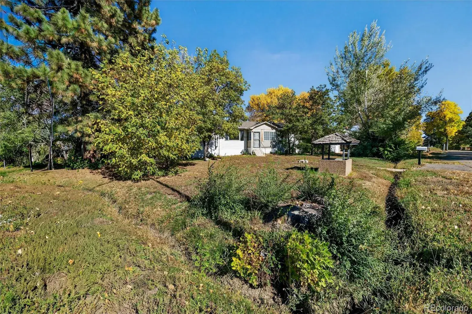 10212025152541 1600 19