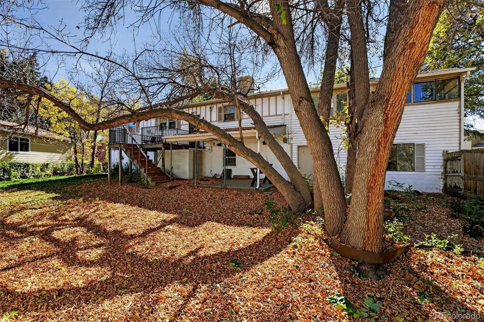 10212025152541 1600 21