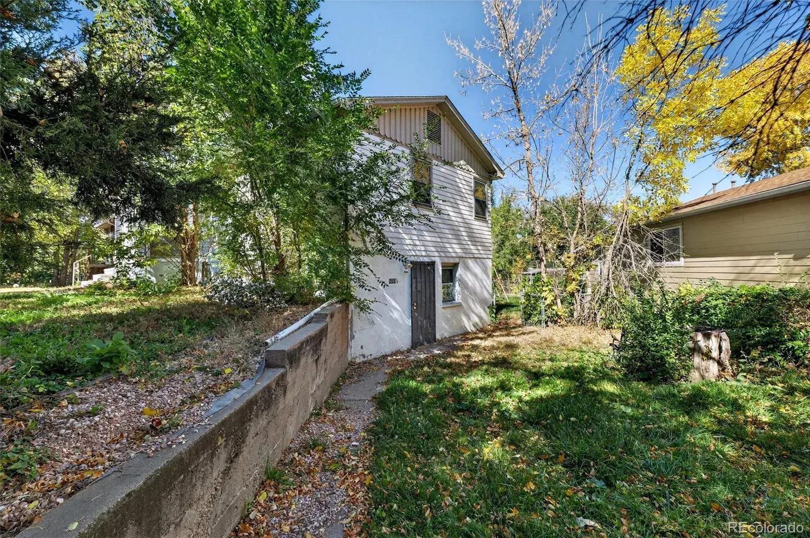 10212025152541 1600 24