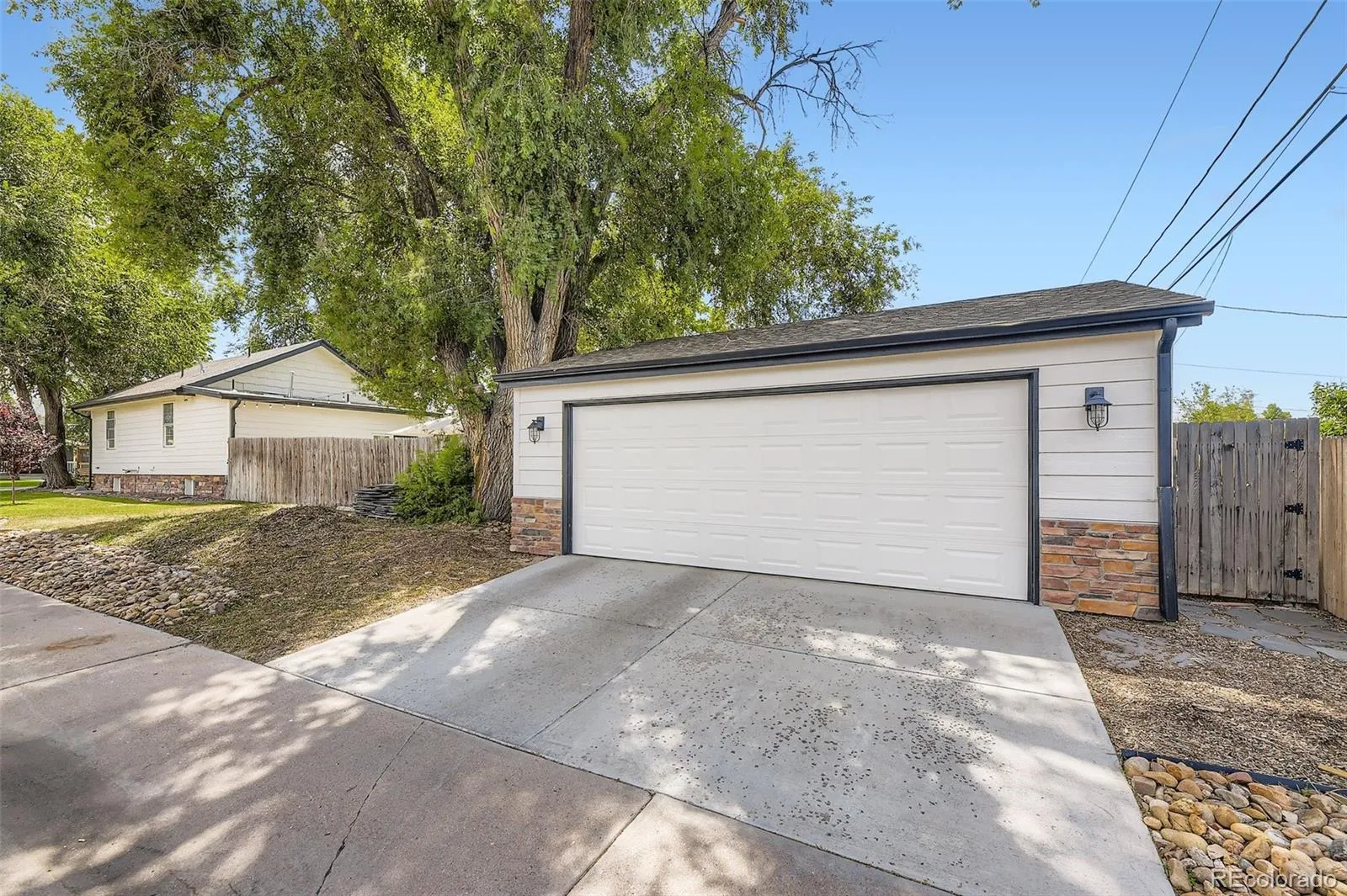 801 S Krameria Street Denver CO 80224 MLS #REC8133121 05212026054602 1600 28