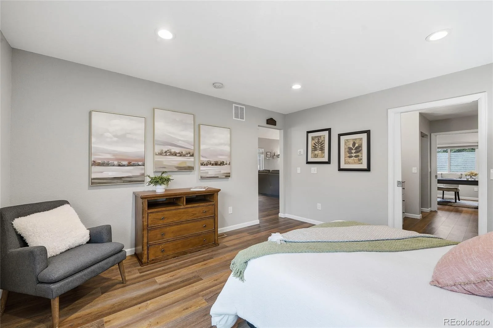 3148 E Long Circle Centennial CO 80122 | MLS #REC8133193 07312026162134 1600 18
