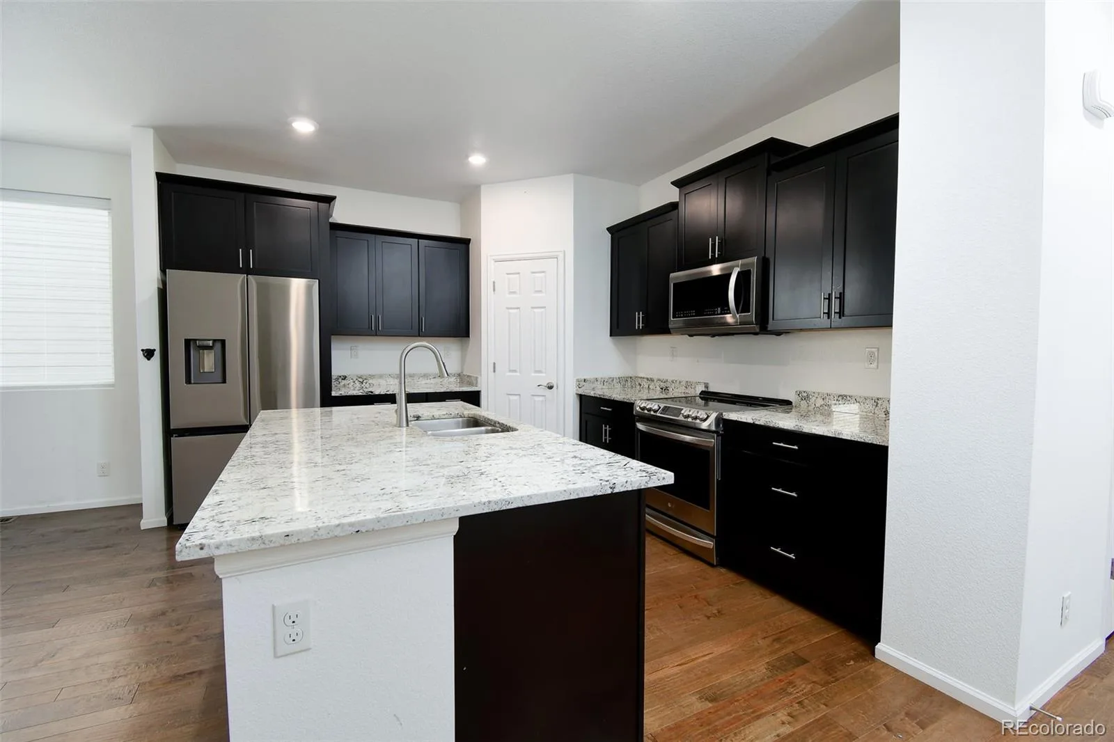462 S Norfolk Court Aurora CO 80017 | MLS #REC8133568 10022026143601 1600 10