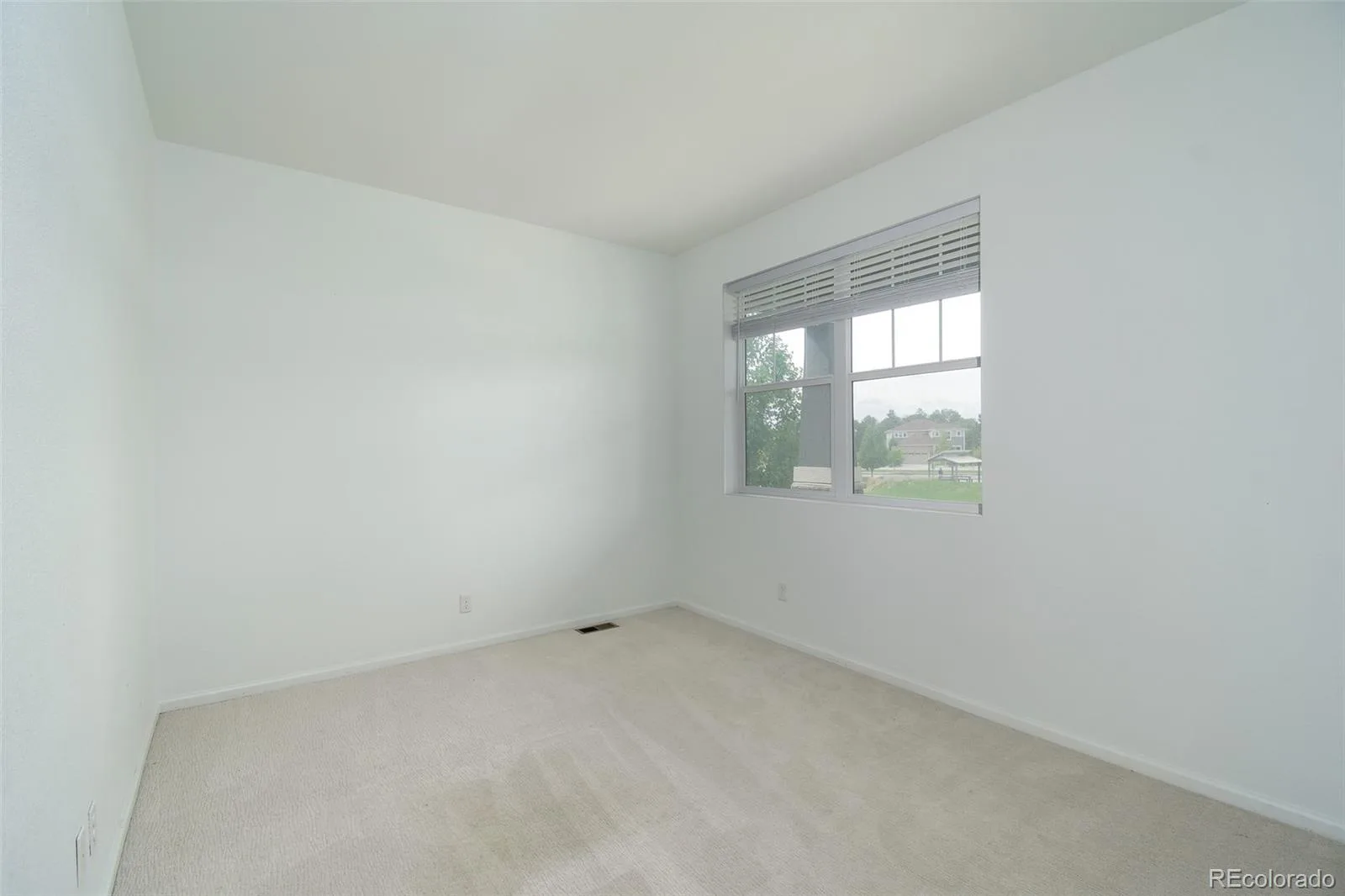 462 S Norfolk Court Aurora CO 80017 | MLS #REC8133568 10022026143601 1600 13