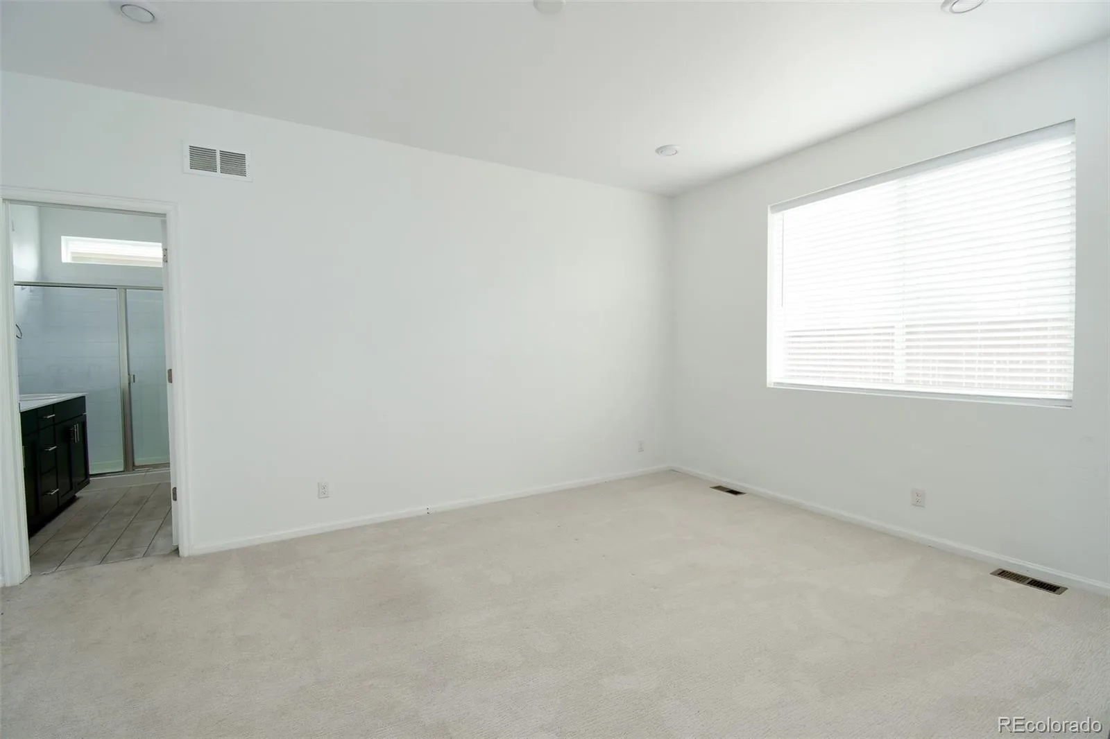 462 S Norfolk Court Aurora CO 80017 | MLS #REC8133568 10022026143601 1600 14