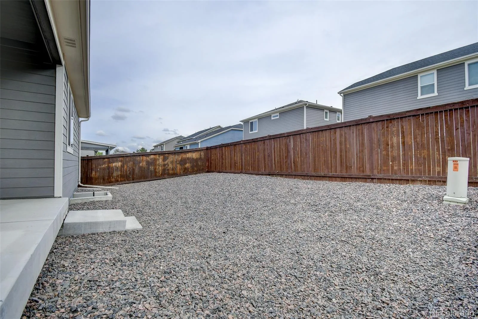 462 S Norfolk Court Aurora CO 80017 | MLS #REC8133568 10022026143601 1600 22