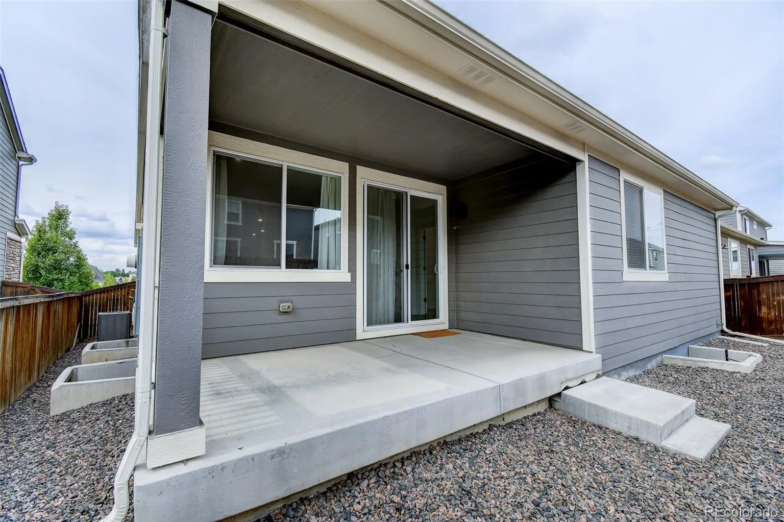 462 S Norfolk Court Aurora CO 80017 | MLS #REC8133568 10022026143601 1600 6