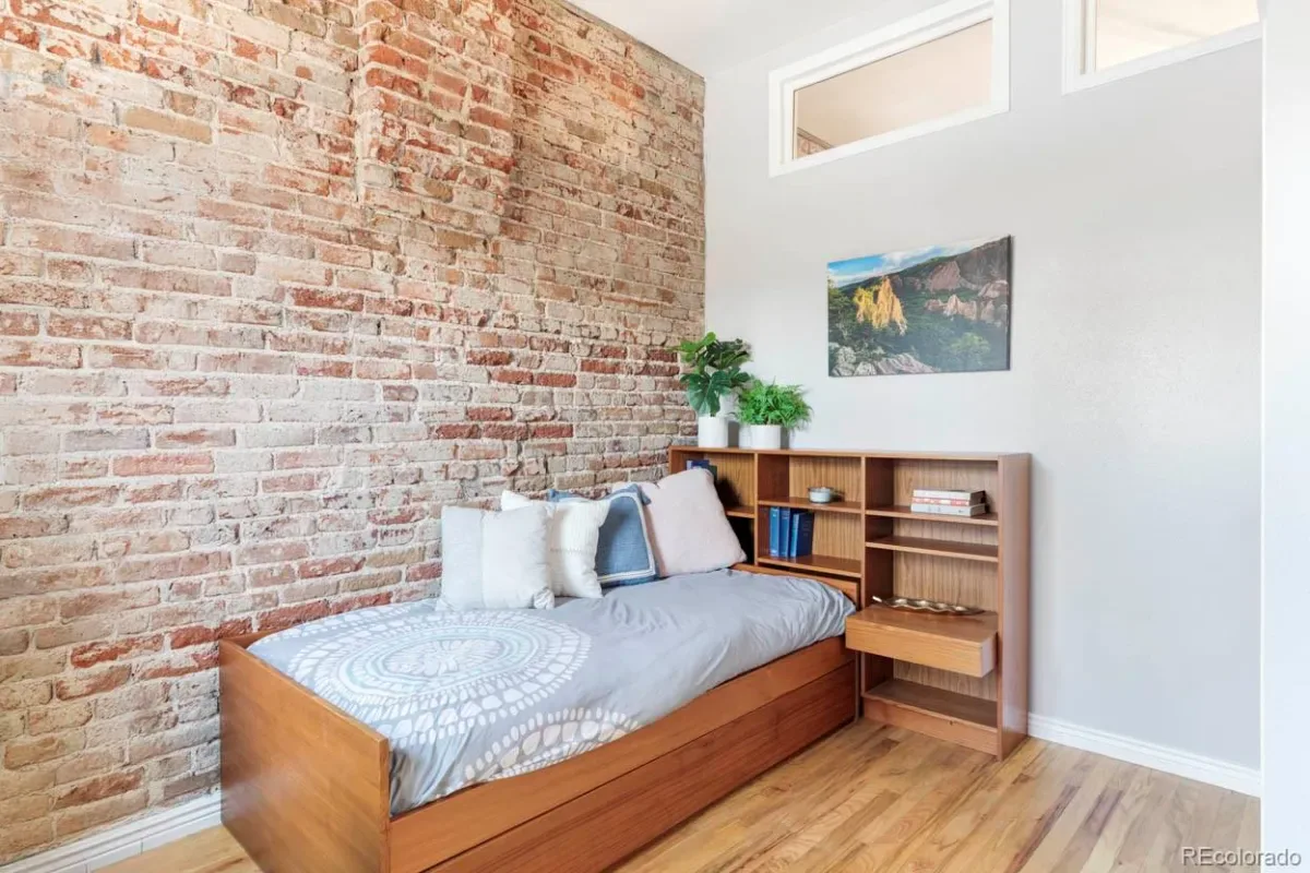 03162026190513 1200 14