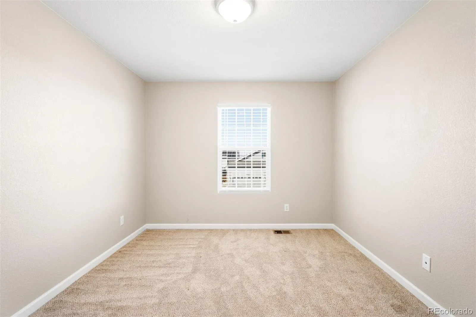 1156 Raindrop Way Castle Rock CO 80109 MLS #REC8139616 03102026163817 1600 23