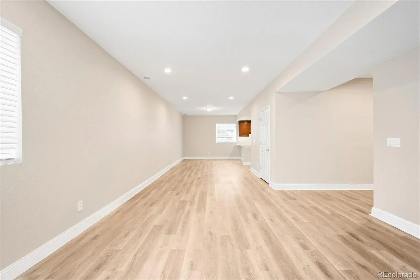 1156 Raindrop Way Castle Rock CO 80109 MLS #REC8139616 03102026163817 1600 30