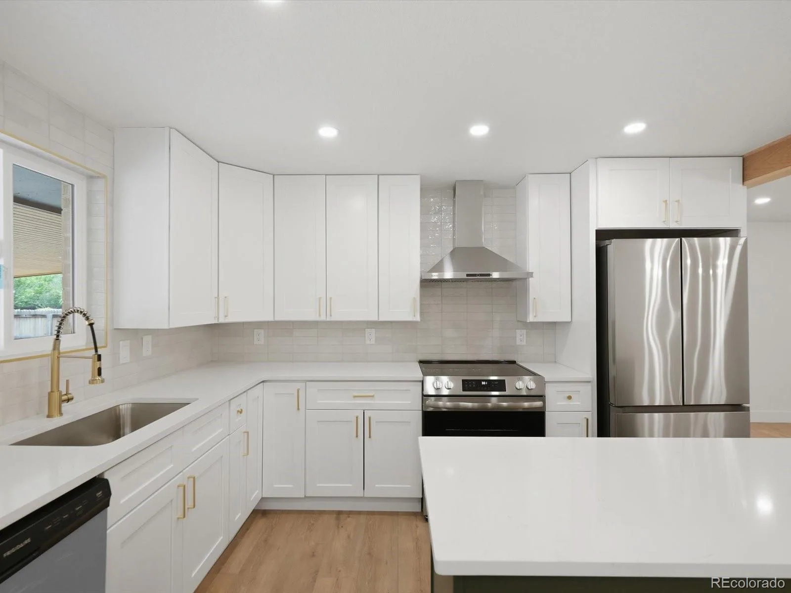 3455 W Powers Place Littleton CO 80123 | MLS #REC8142667 08152026222020 1600 17