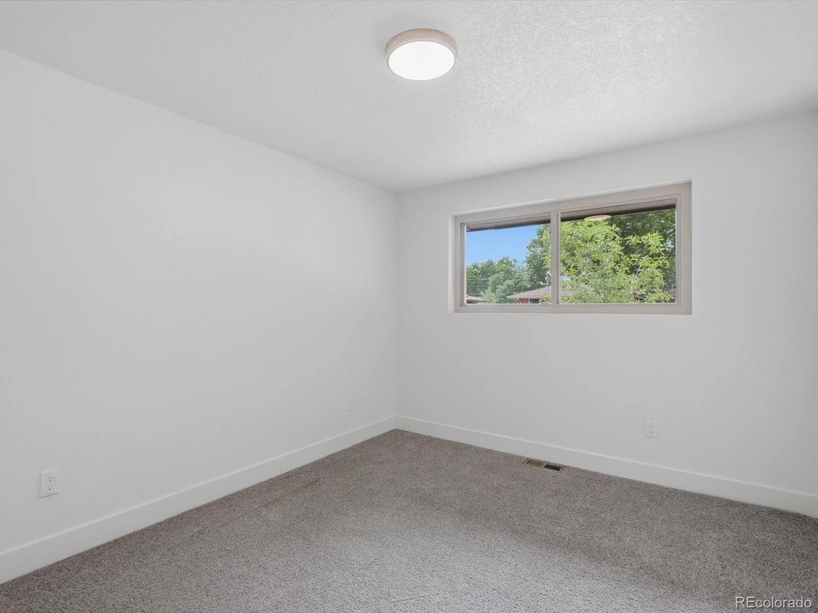 3455 W Powers Place Littleton CO 80123 | MLS #REC8142667 08152026222020 1600 25