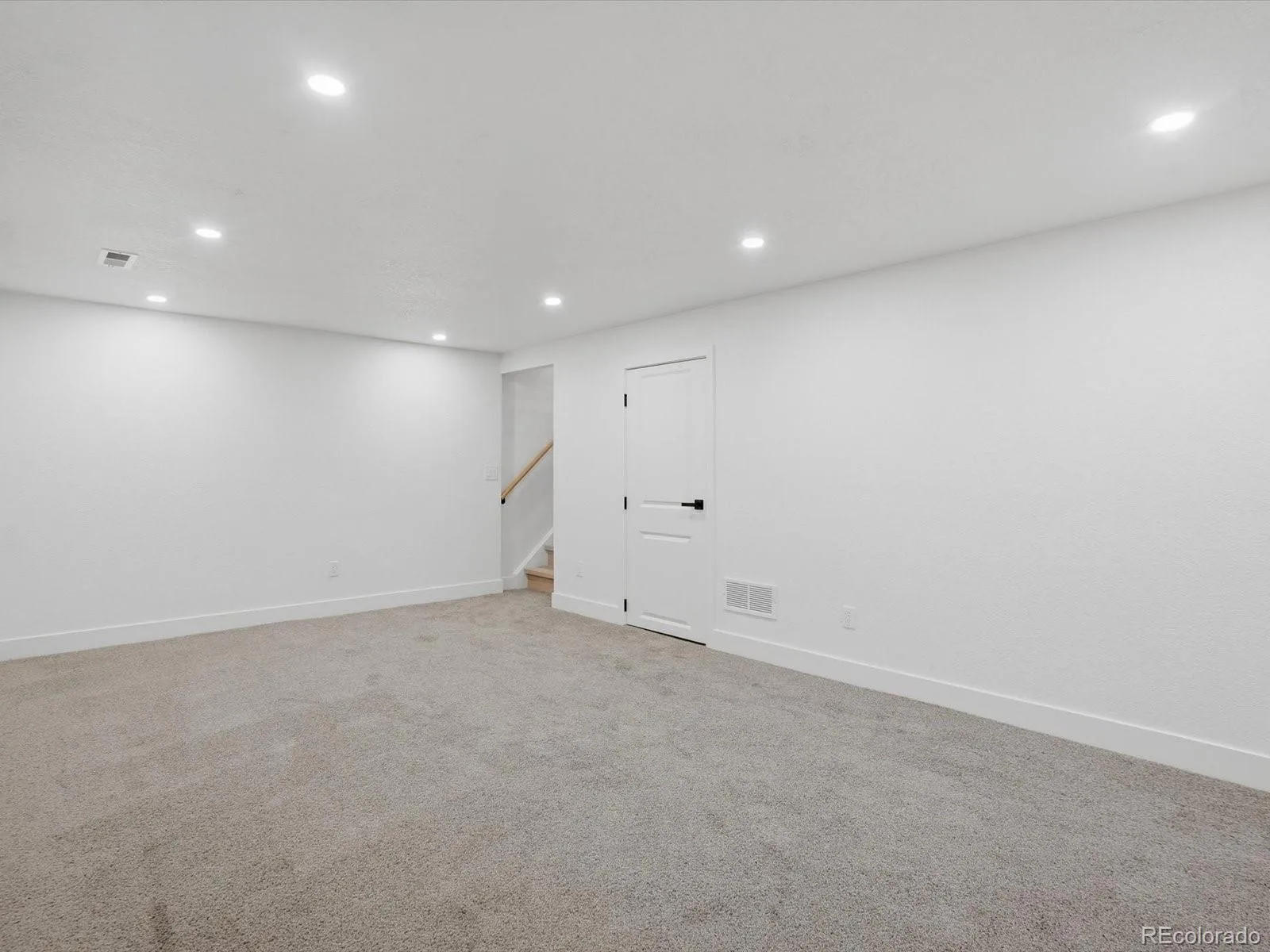 3455 W Powers Place Littleton CO 80123 | MLS #REC8142667 08152026222020 1600 33
