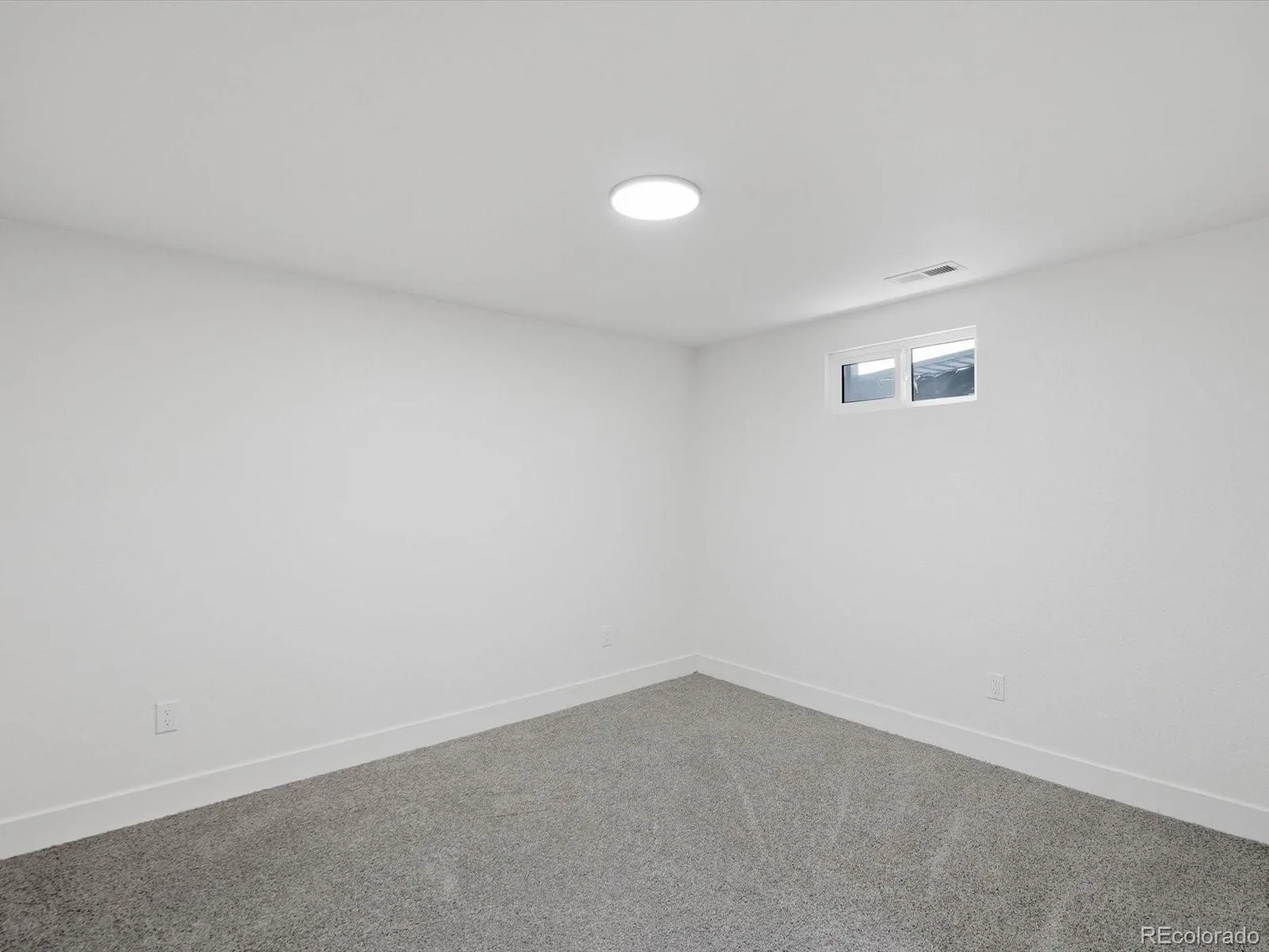 3455 W Powers Place Littleton CO 80123 | MLS #REC8142667 08152026222020 1600 36