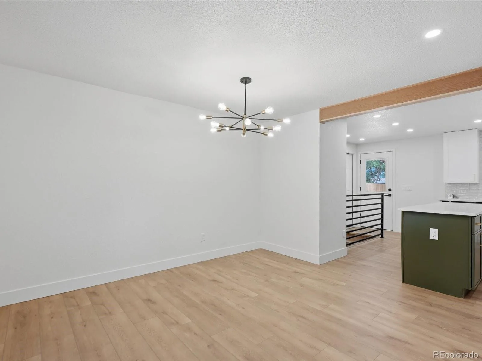 3455 W Powers Place Littleton CO 80123 | MLS #REC8142667 08152026222020 1600 6