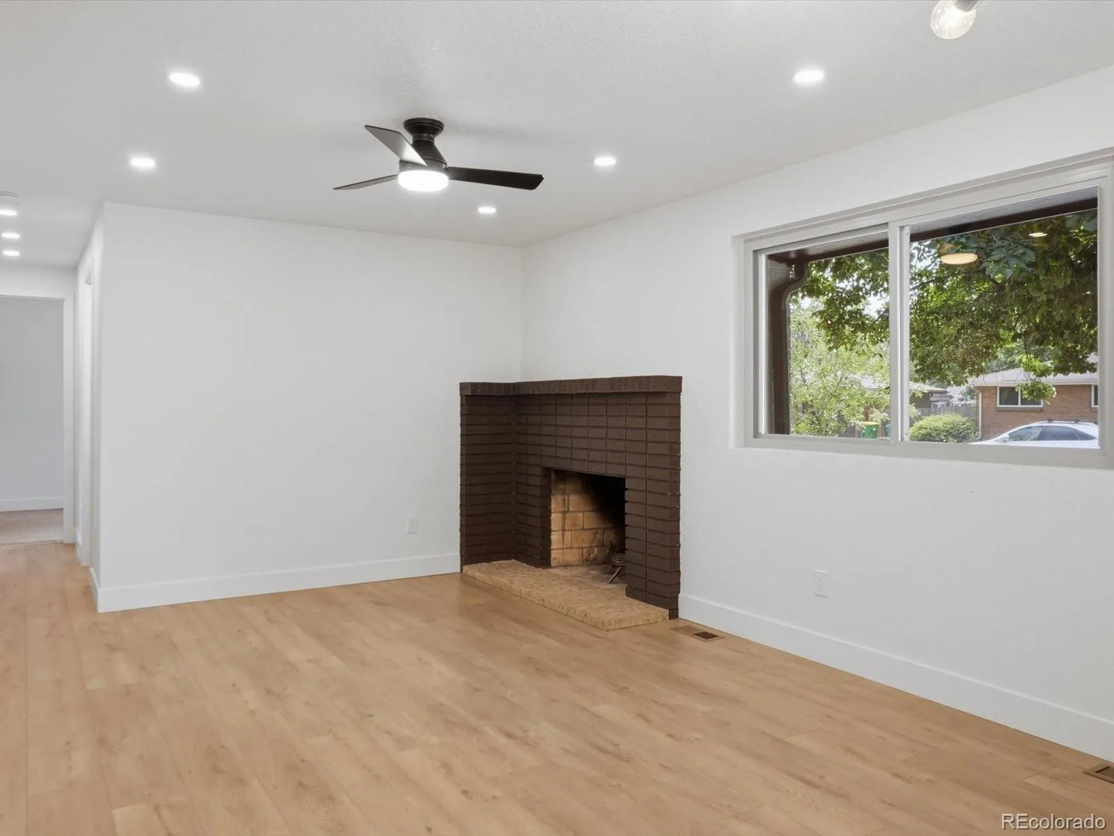 3455 W Powers Place Littleton CO 80123 | MLS #REC8142667 08152026222020 1600 7