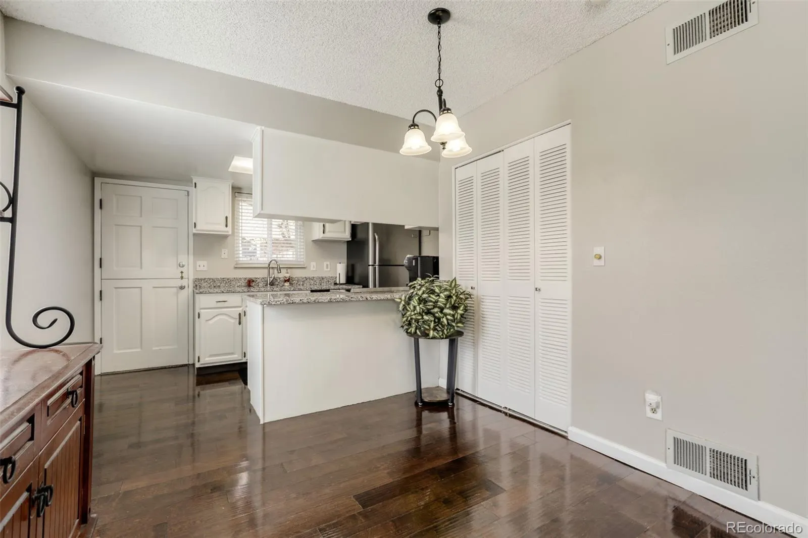 9901 E Evans Avenue #34A Aurora CO 80247 MLS #REC8143400 04172026233739 1600 15