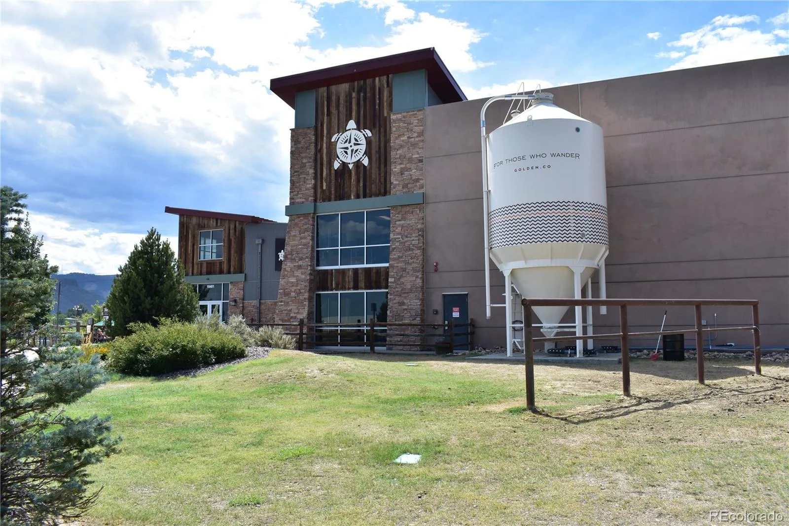 4701 Indiana Street Golden CO 80403 | MLS #REC8143507 08262026233701 1600 27