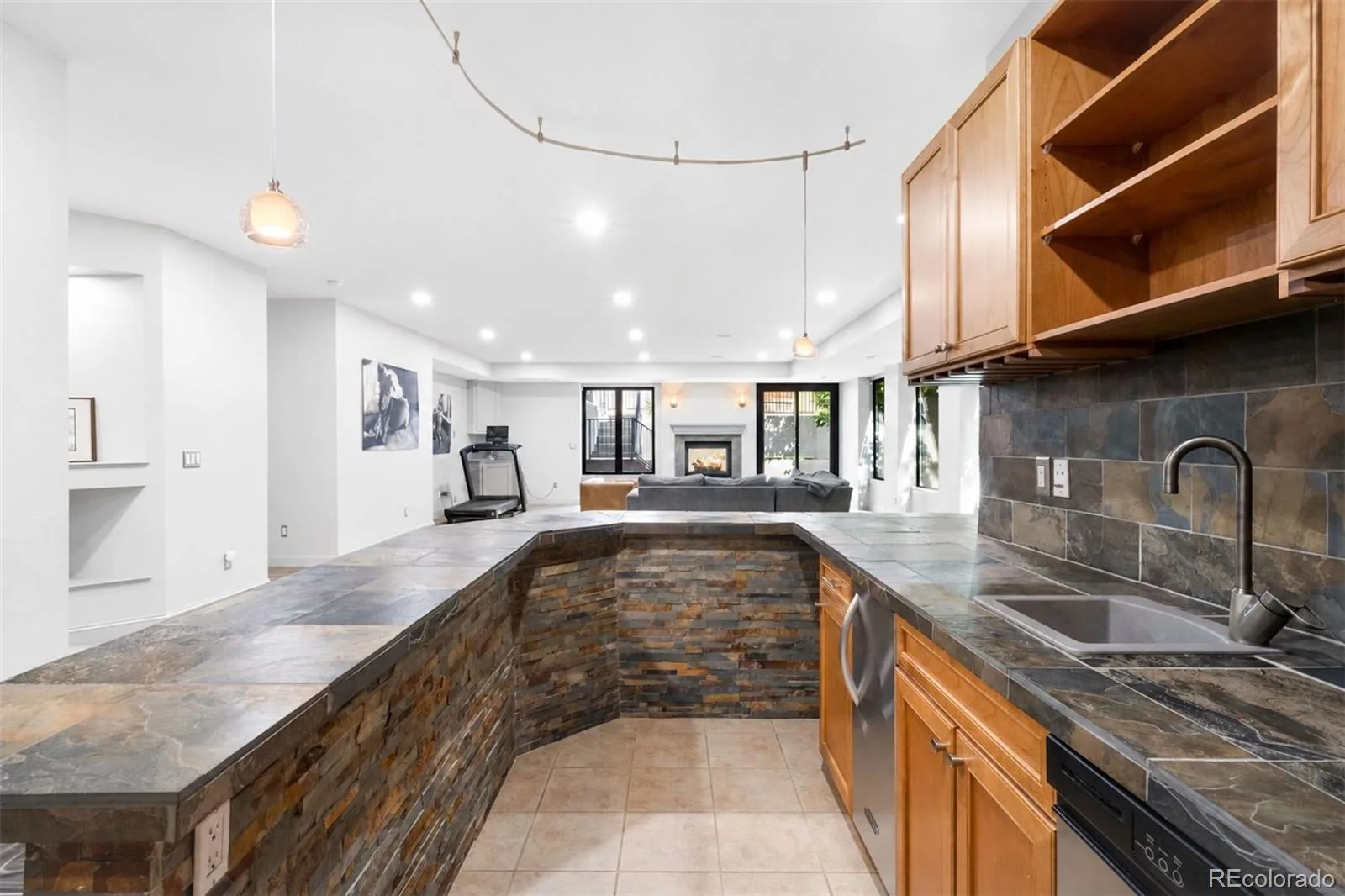 2020 S Madison Street Denver CO 80210 | MLS #REC8143602 10132026192449 1600 16