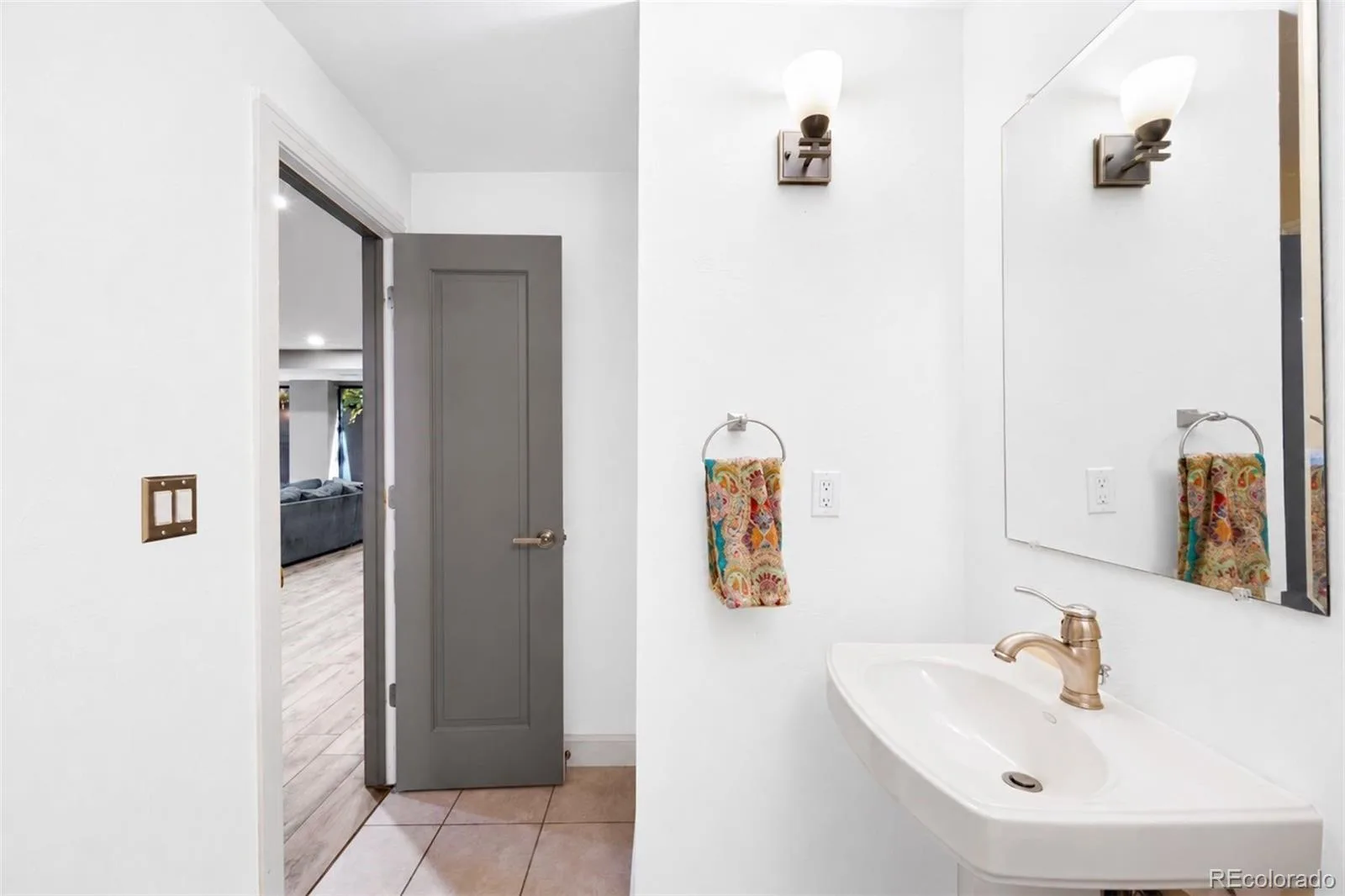 2020 S Madison Street Denver CO 80210 | MLS #REC8143602 10132026192449 1600 19