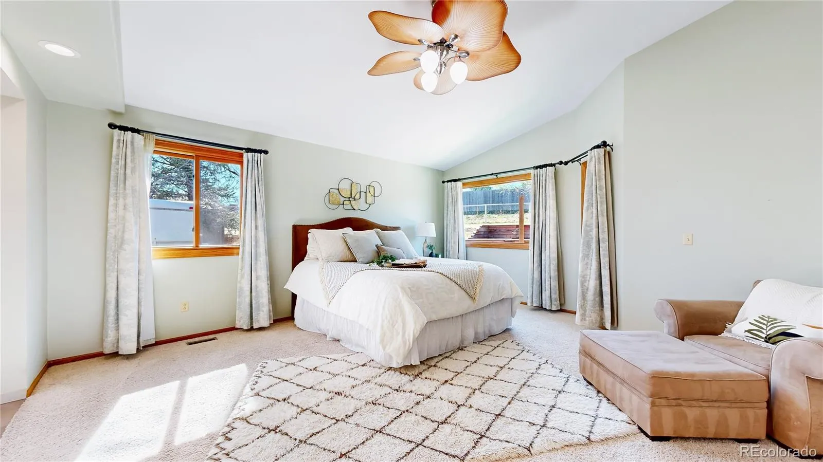 04142026161529 1600 16